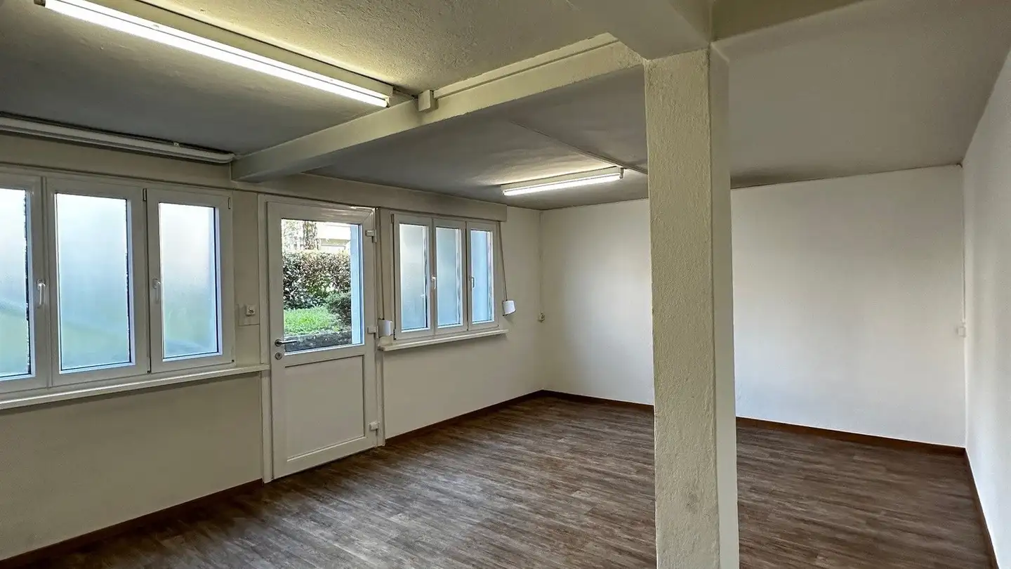 Commercial for rent - Hofwiesenstrasse 247, 8057 Zürich - Photo 2