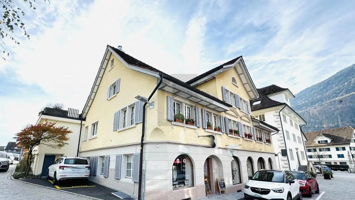 Apartment for rent - 6415 Arth