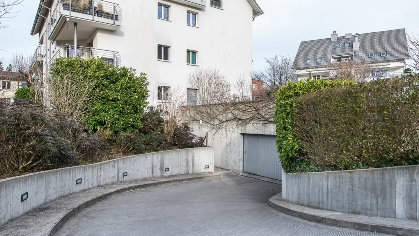 Underground parking space for rent - Fabrikstrasse 2a, 8102 Oberengstringen
