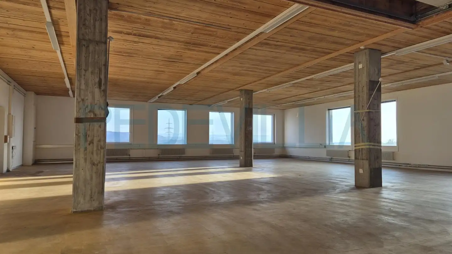 Magasin à louer - Industriestrasse 11, 2553 Safnern