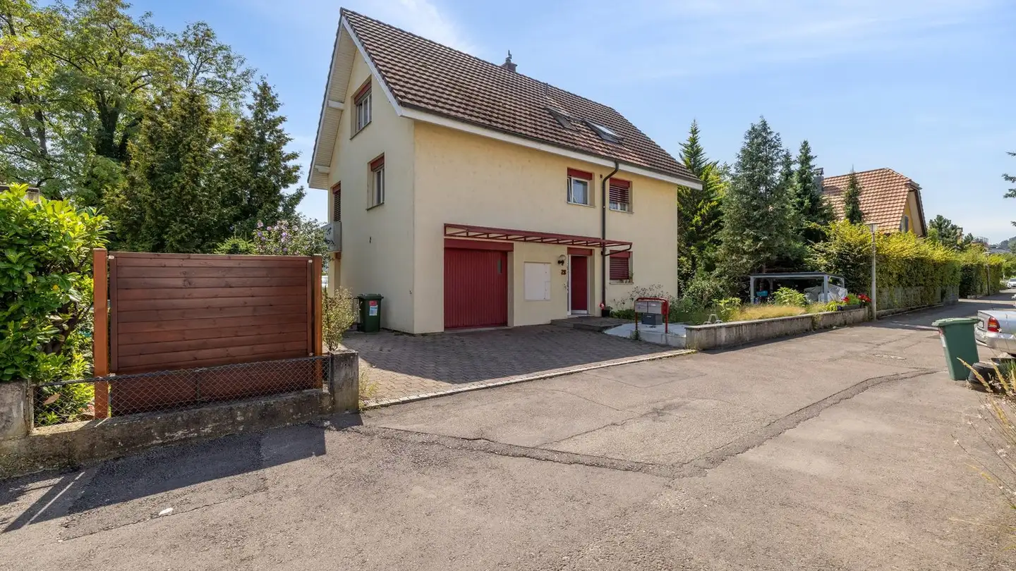 Residential building for sale - 4153 Reinach BL