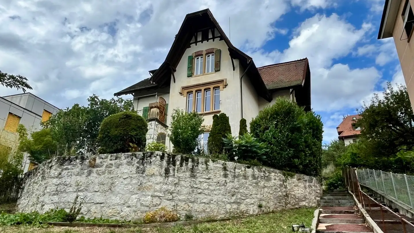 Single house for sale - Rue du Vauseyon, 2000 Neuchâtel