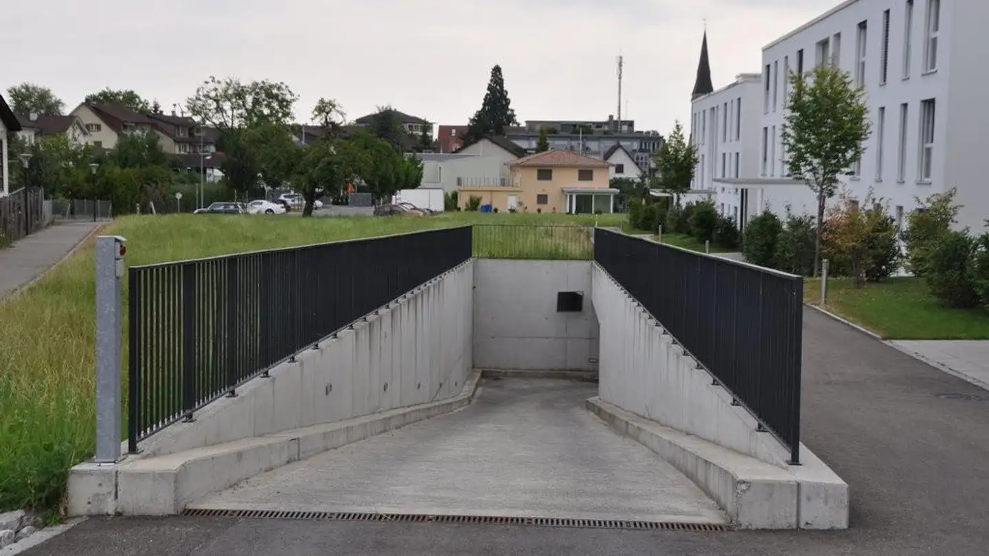 Tiefgaragenstellplatz mieten - Mirabellenweg 2, 8590 Romanshorn