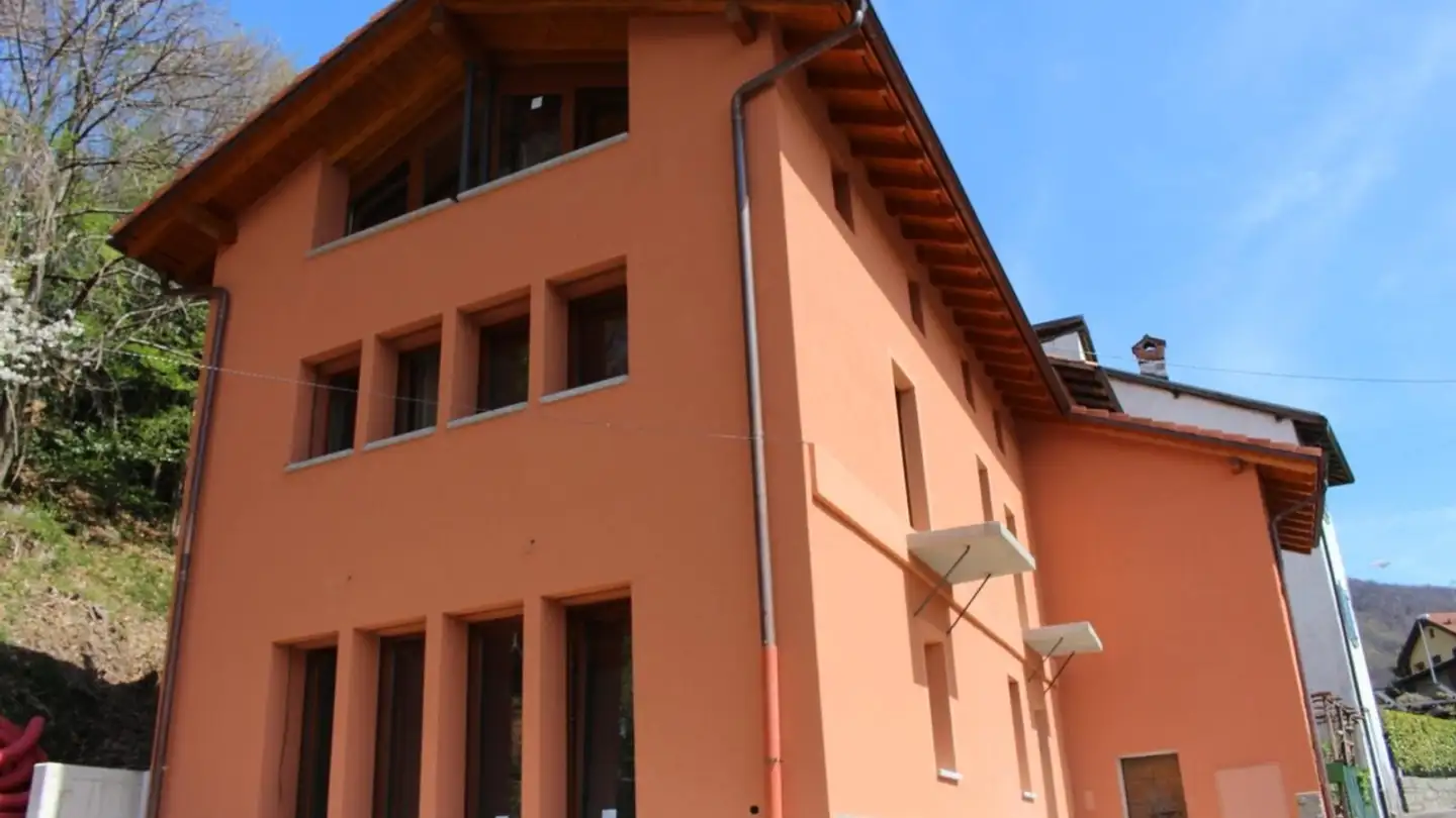 Single house for sale - 6964 Davesco-Soragno