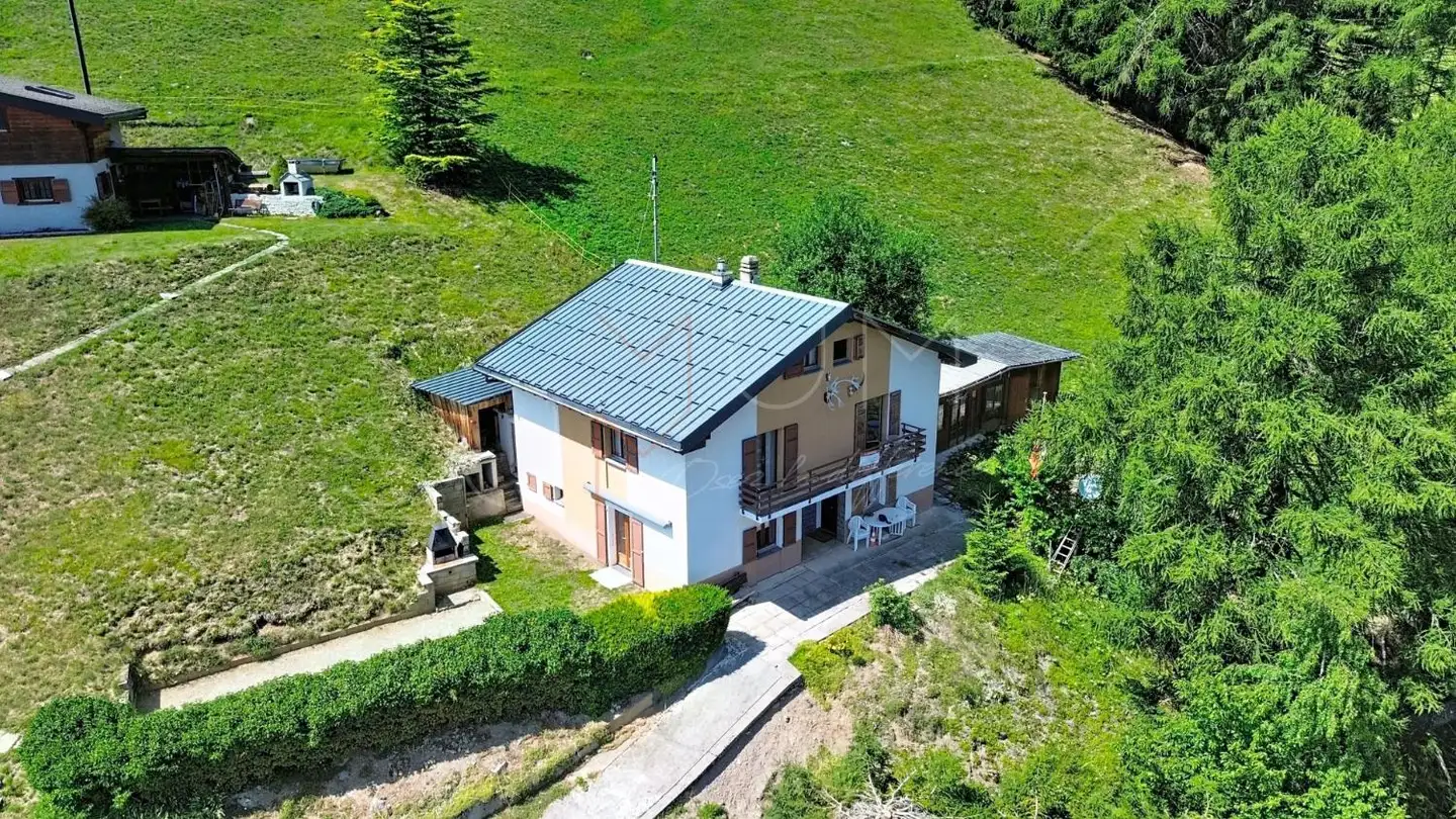 Chalet in vendita - 1976 Erde