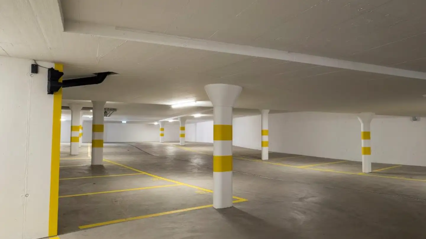 Underground parking space for rent - Kalchtarenstrasse 11, 8912 Obfelden - Photo 2