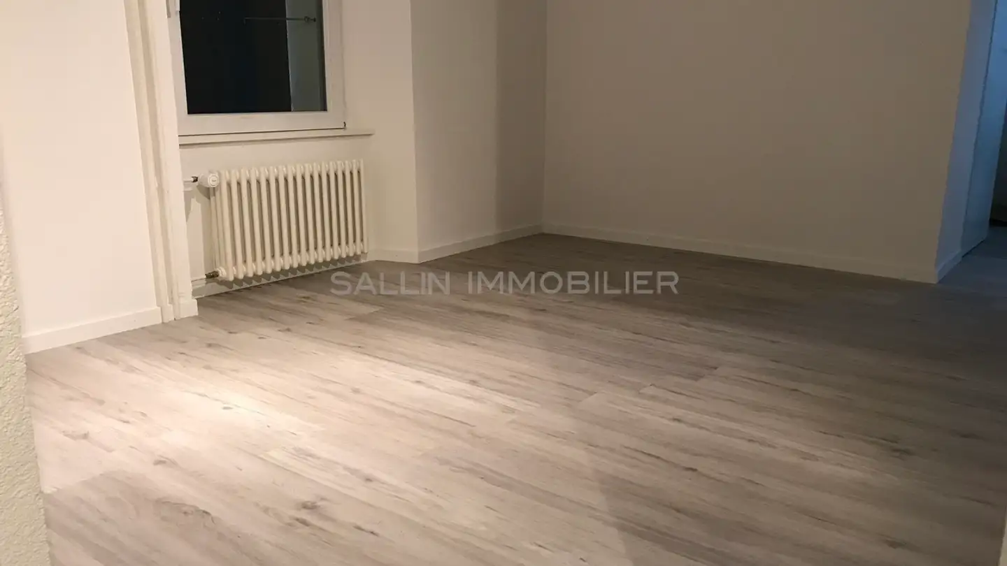 Appartamento in affitto - Chemin De La Colline, 1635 La Tour-de-Trême - Photo 3