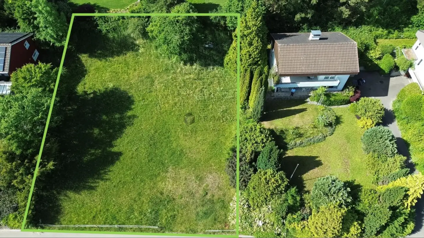 Constructible plot for sale - 9500 Wil SG