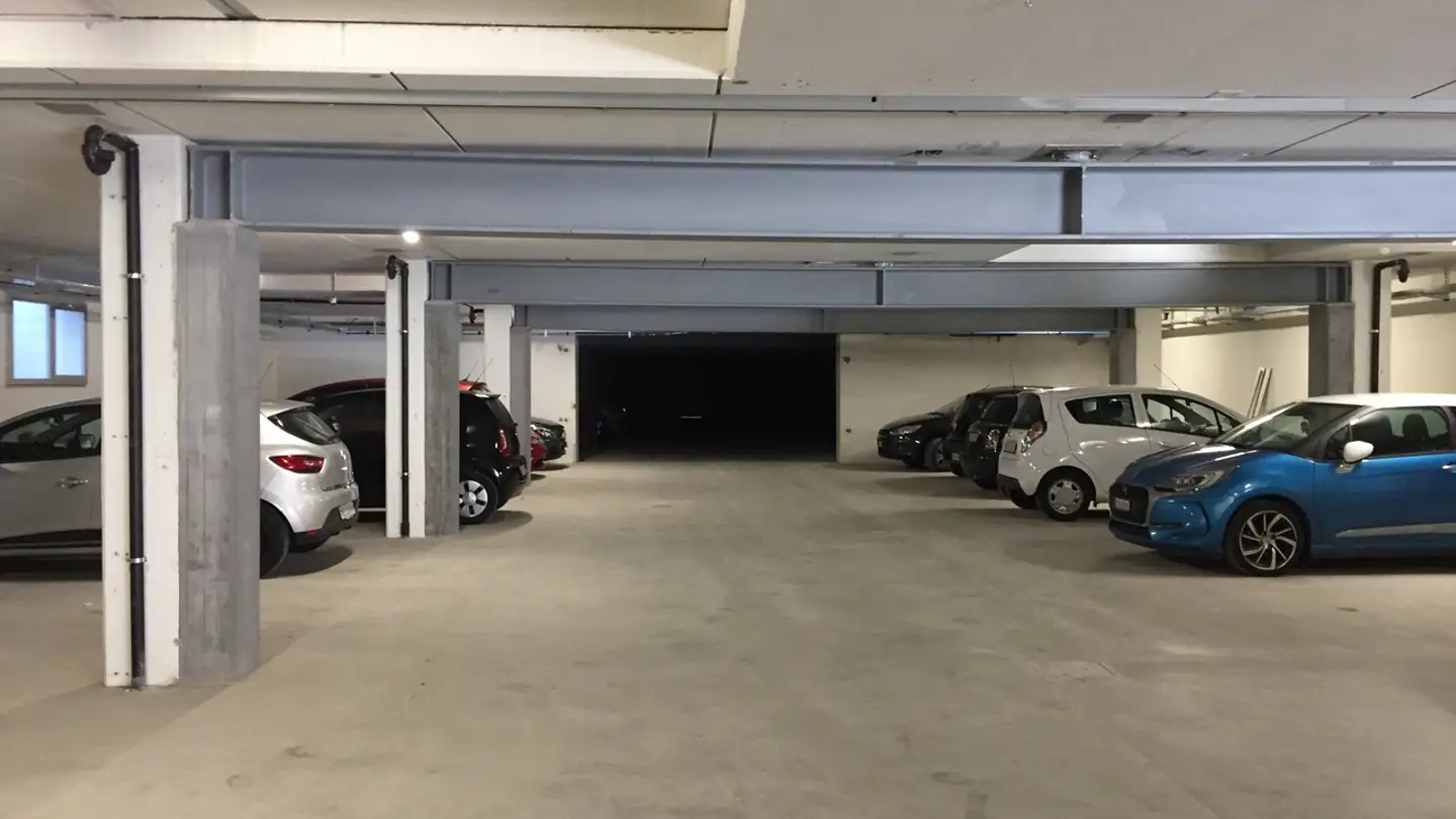 Industrial property for rent - Rue De La Gare 4, 2034 Peseux - Photo 3