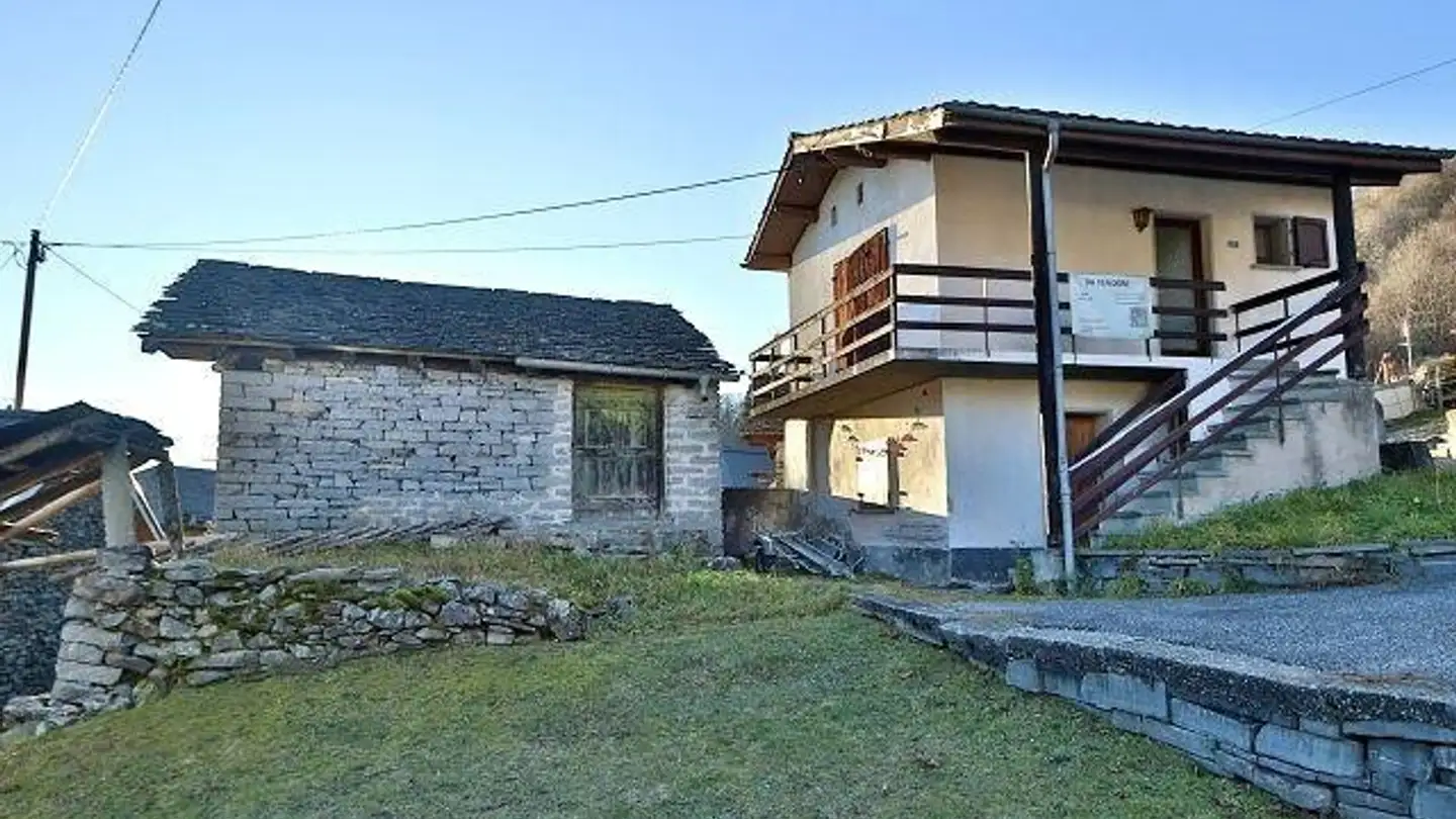 Casa grotta in vendita - 6541 Sta. Maria in Calanca