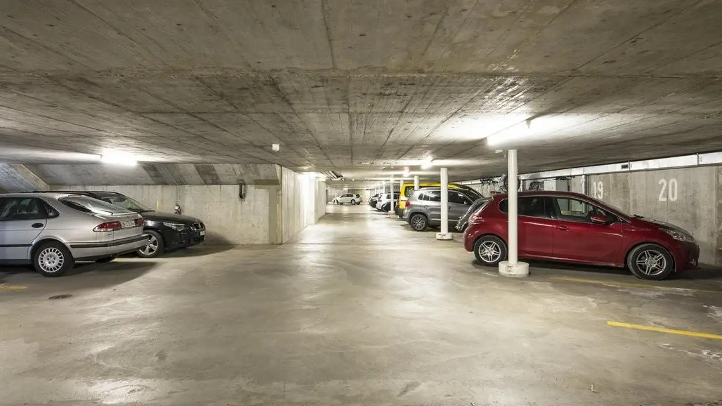 Garage individuel à louer - Fabrikstrasse 2a, 8102 Oberengstringen