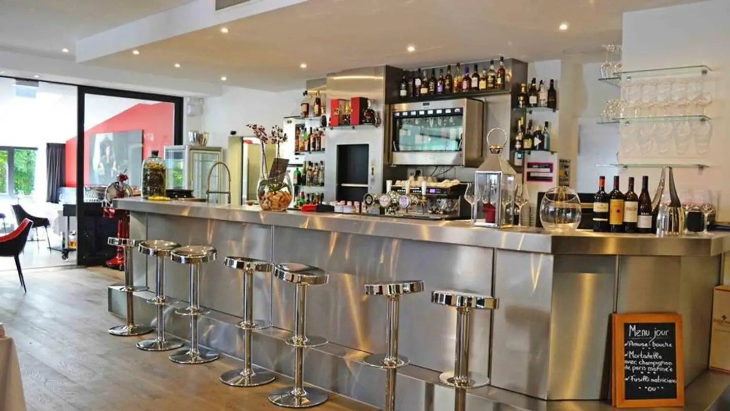 Immeuble mixte à louer - Route Du Bugnon 39, 1752 Villars-sur-Glâne