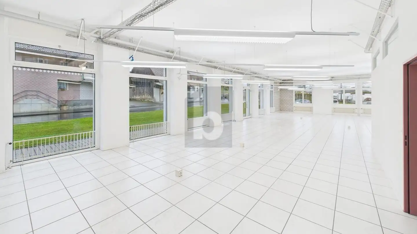 Magasin à louer - 3145 Niederscherli