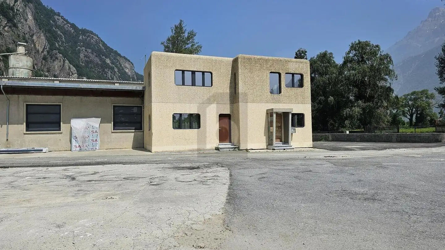 Immeuble industriel à louer - 1904 Vernayaz