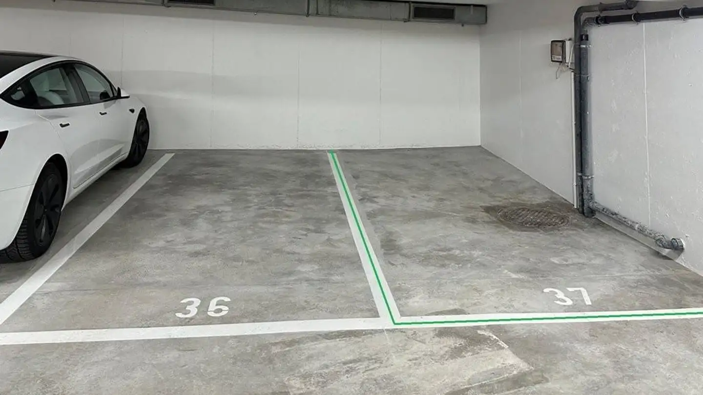 Parcheggio interno per moto in affitto - Churerstrasse 22, 8808 Pfäffikon SZ - Foto 3