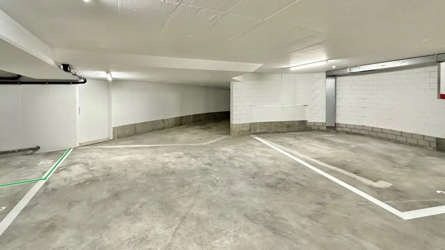 Parcheggio interno per moto in affitto - Churerstrasse 22, 8808 Pfäffikon SZ - Foto 4