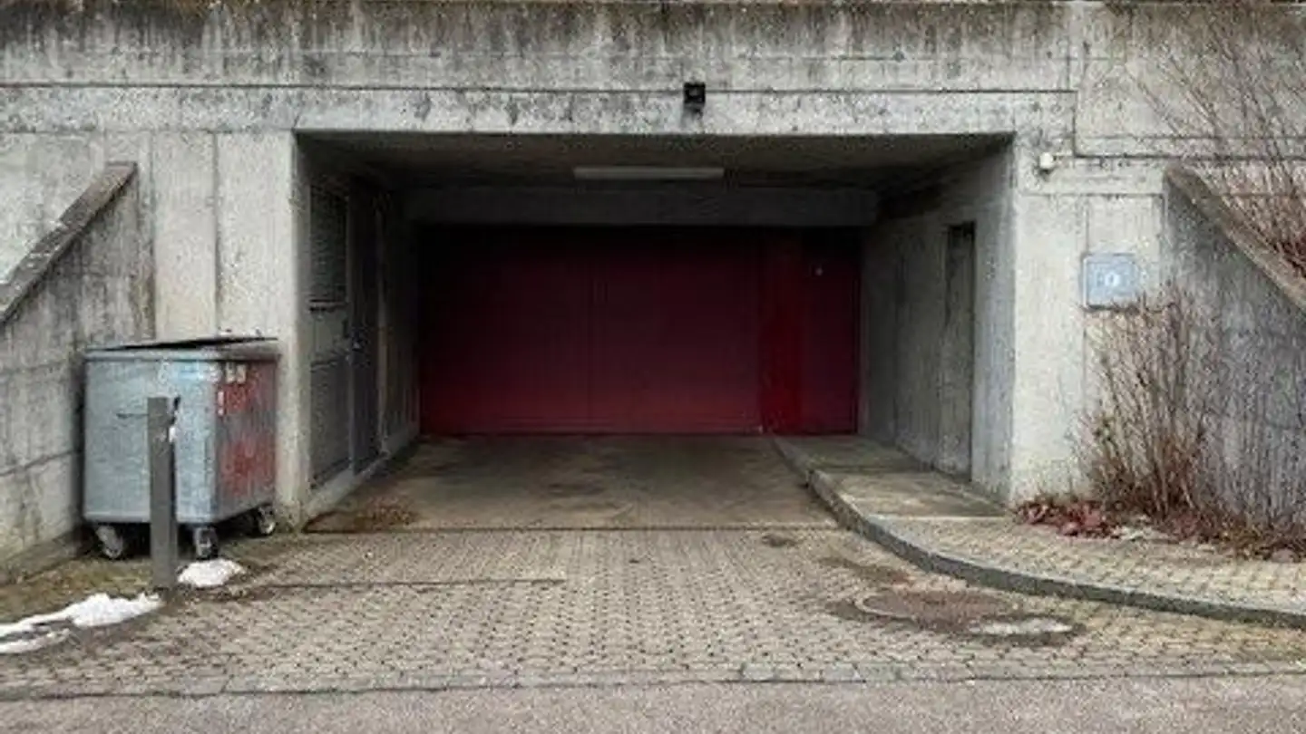 Tiefgaragenstellplatz mieten - Stallenmattstrasse 18, 4104 Oberwil BL