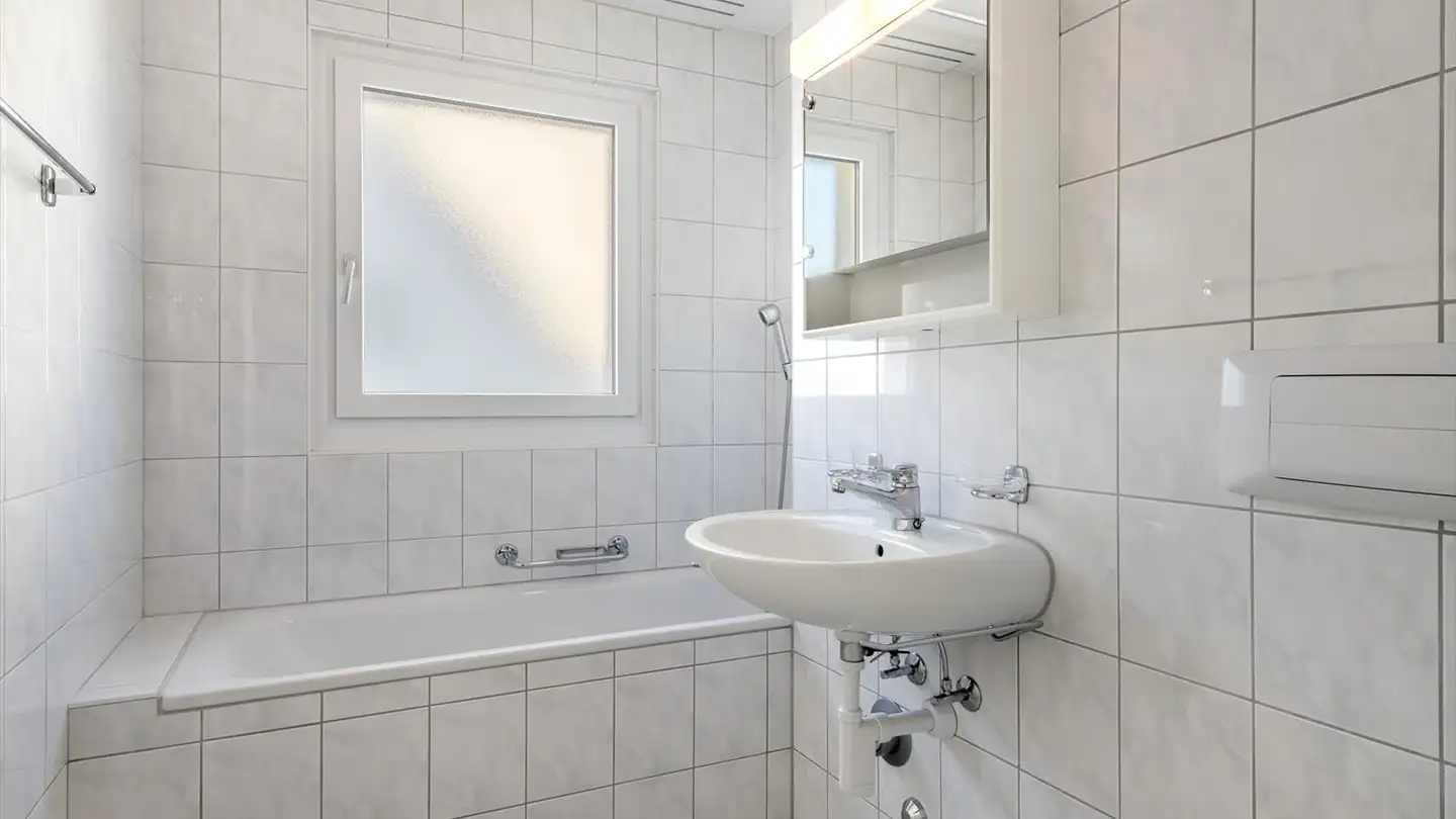 Appartement à louer - In Der Breiti 30, 8185 Winkel - Photo 4