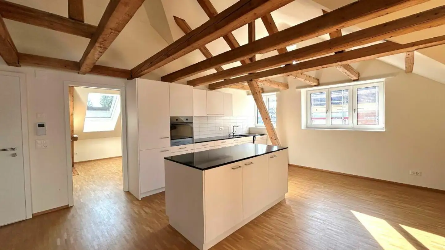 Attic flat for rent - Bleichestrasse 5, 8640 Rapperswil SG - Photo 2