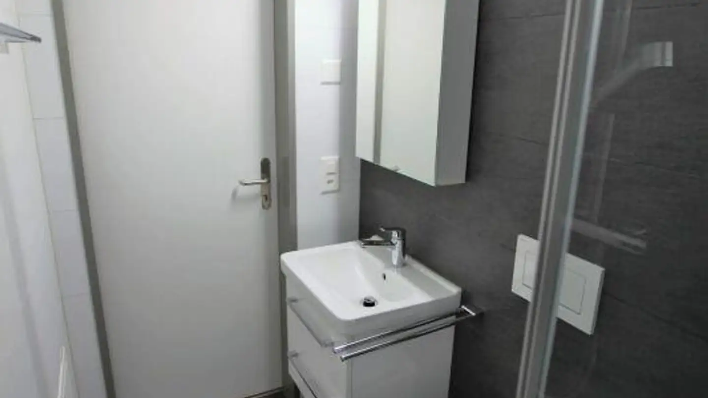 Apartment for rent - Tösstalstrasse, 8360 Wallenwil - Photo 3