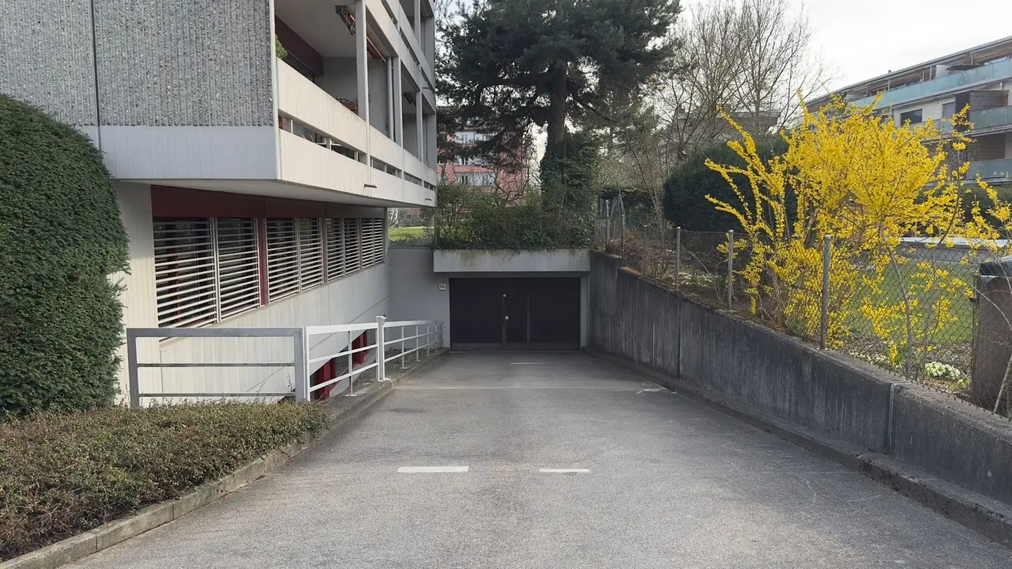 Garage singolo in affitto - Morgenstrasse 70a, 3018 Bern