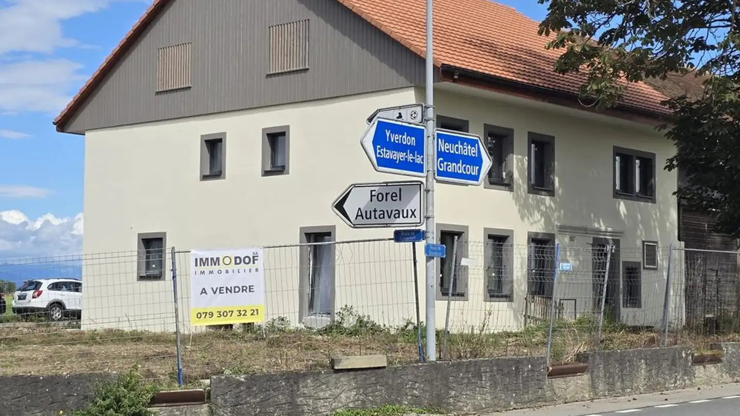 Single house for sale - 1475 Montbrelloz