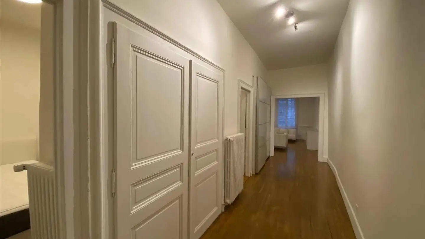 Appartamento ammobiliato in affitto - Place Du Bourg-De-Four 36, 1204 Genève - Photo 2