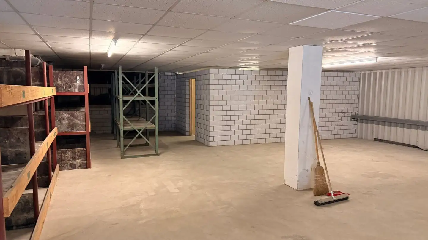 Lagerraum mieten - Neuhofstrasse 6, 8630 Rüti ZH - Foto 2