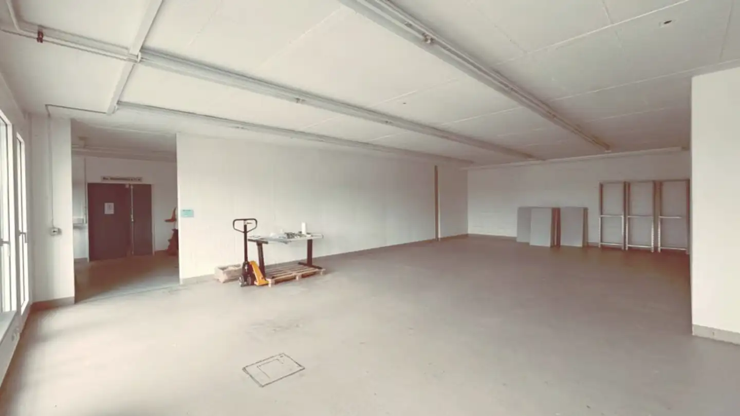 Commercial for rent - Allmendstrasse 8, 8320 Fehraltorf - Photo 2