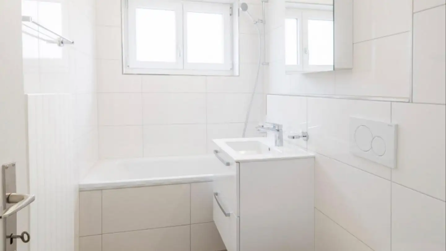 Apartment for rent - Schaffhauserstrasse, 8212 Neuhausen am Rheinfall - Photo 3