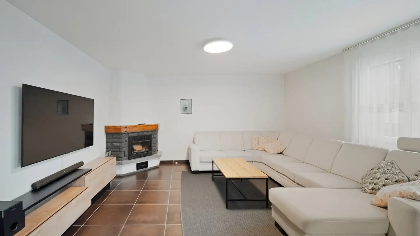 Apartment for sale - 1907 Saxon