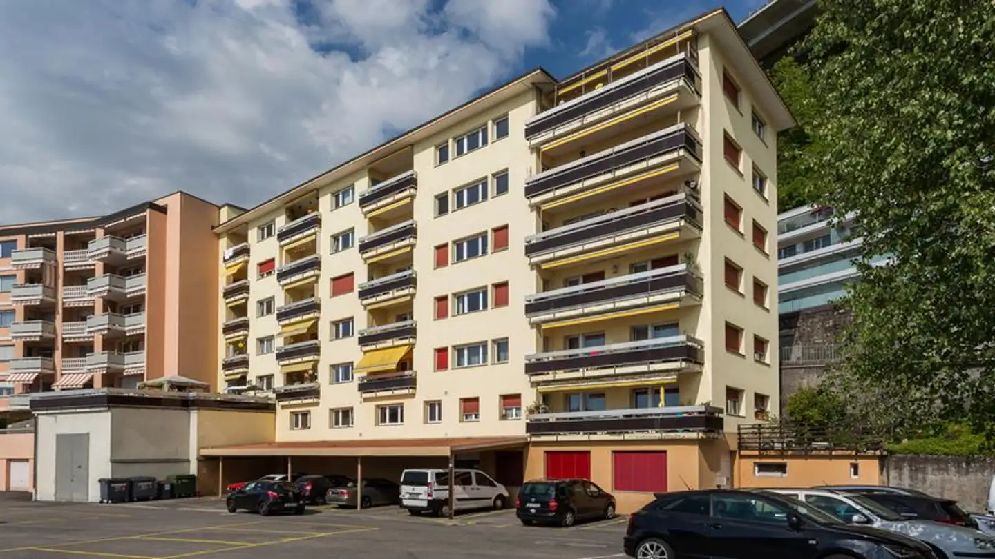 Mixed-use building for rent - Rue De La Gare 6, 1820 Veytaux