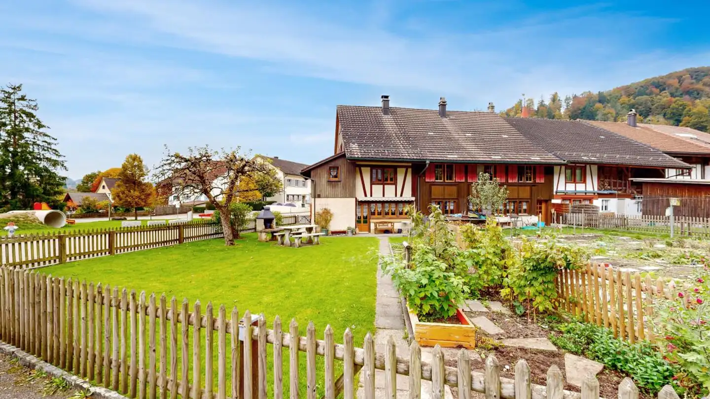 Stepped house for sale - 8487 Zell ZH