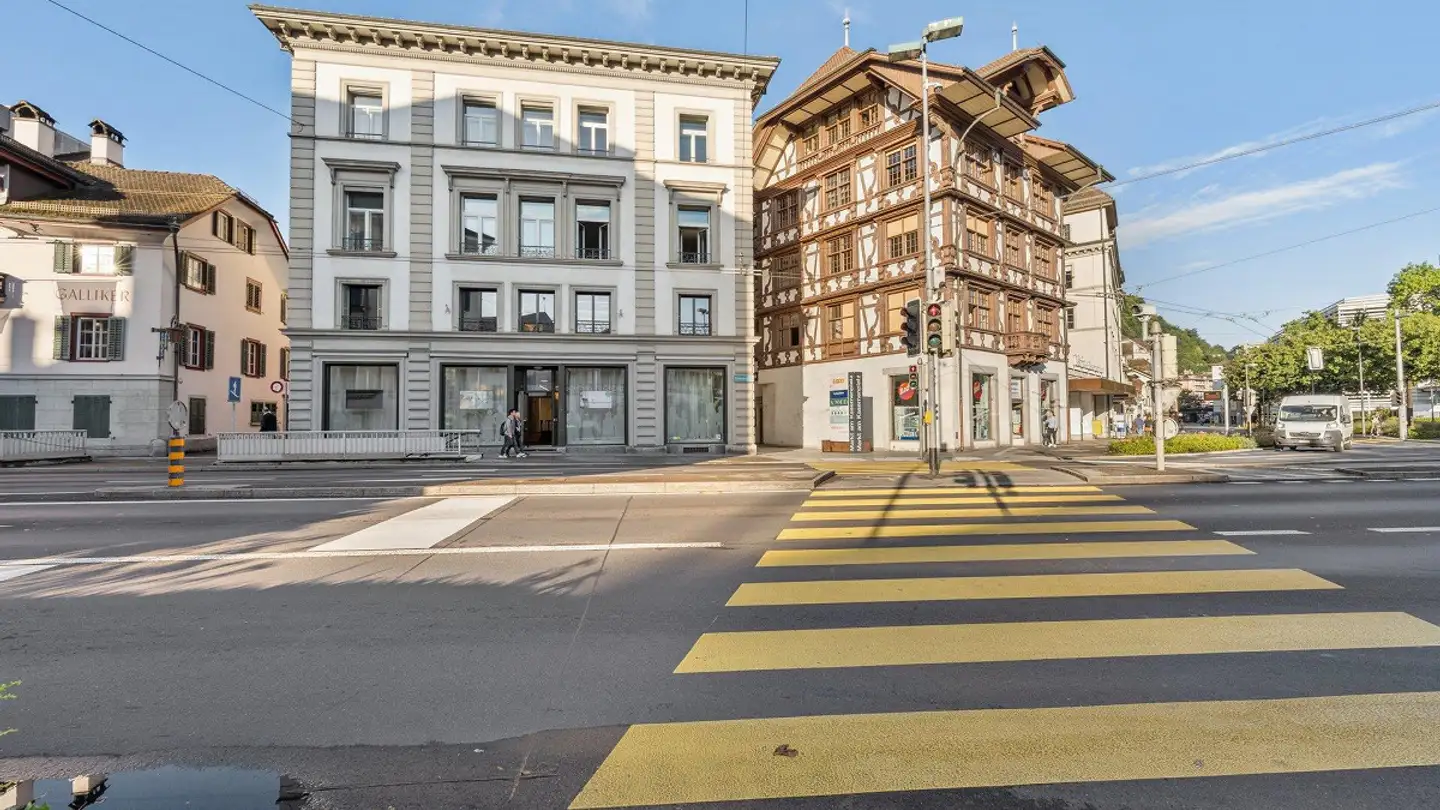 Tiefgaragenstellplatz mieten - Kasernenplatz 1, 6003 Luzern