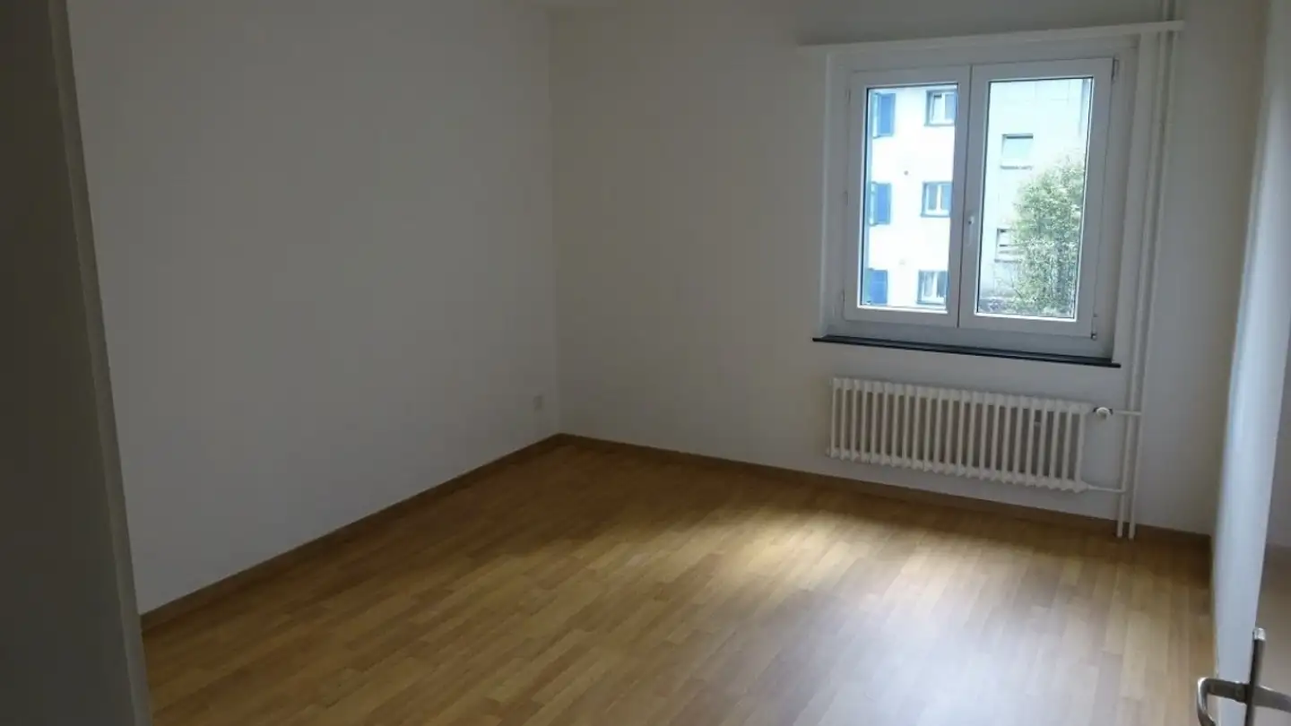 Appartement à louer - 8102 Oberengstringen