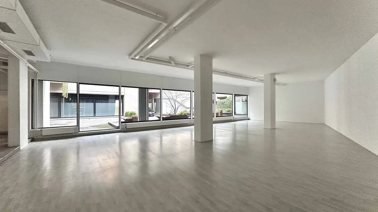 Arcade for rent - 1004 Lausanne