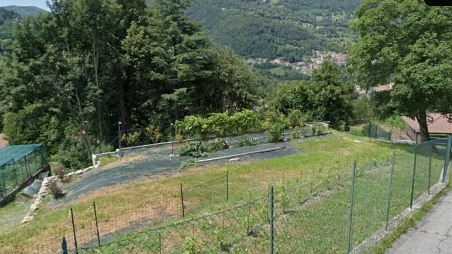 Terrain constructible à vendre - 6822 Arogno