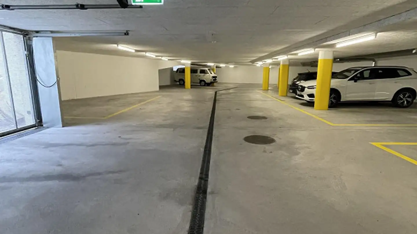 Tiefgaragenstellplatz mieten - Bahnhofstrasse 19c, 7320 Sargans - Foto 3