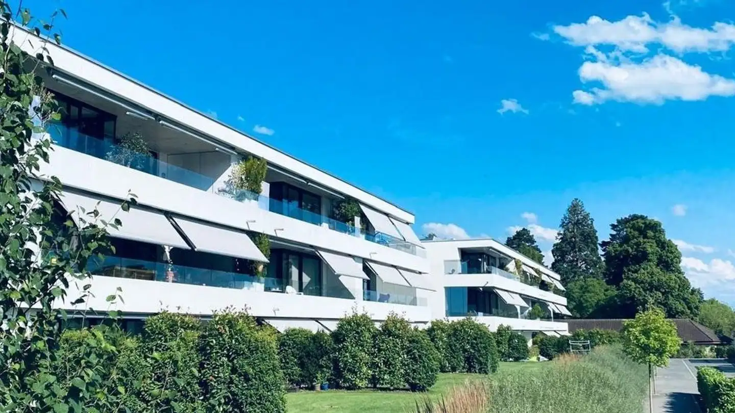 Attique à louer - Rue Charles-Perrier 16, 2074 Marin-Epagnier