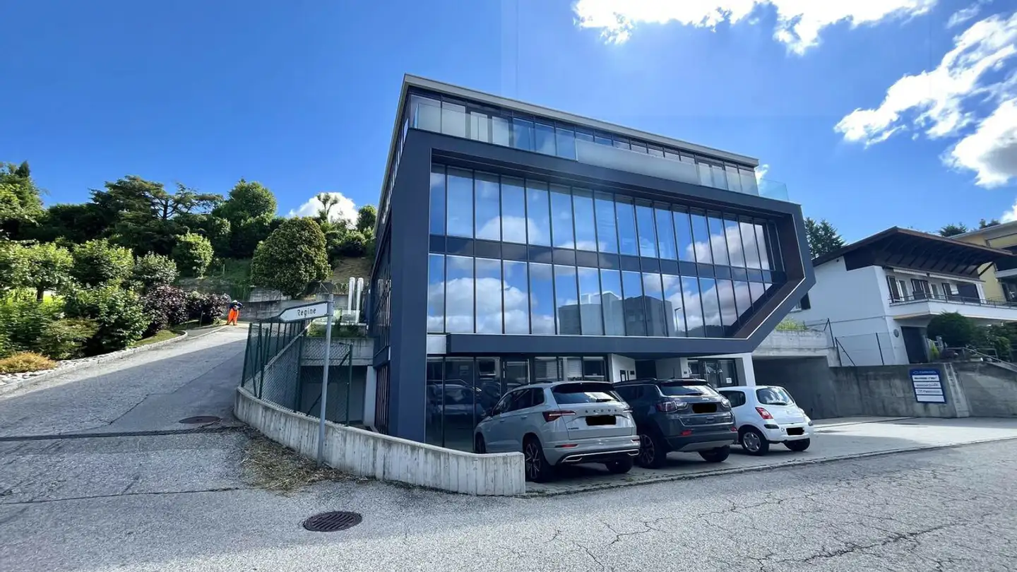 Spazio ufficio in vendita - Viale Serfontana, 6834 Morbio Inferiore - Photo 2