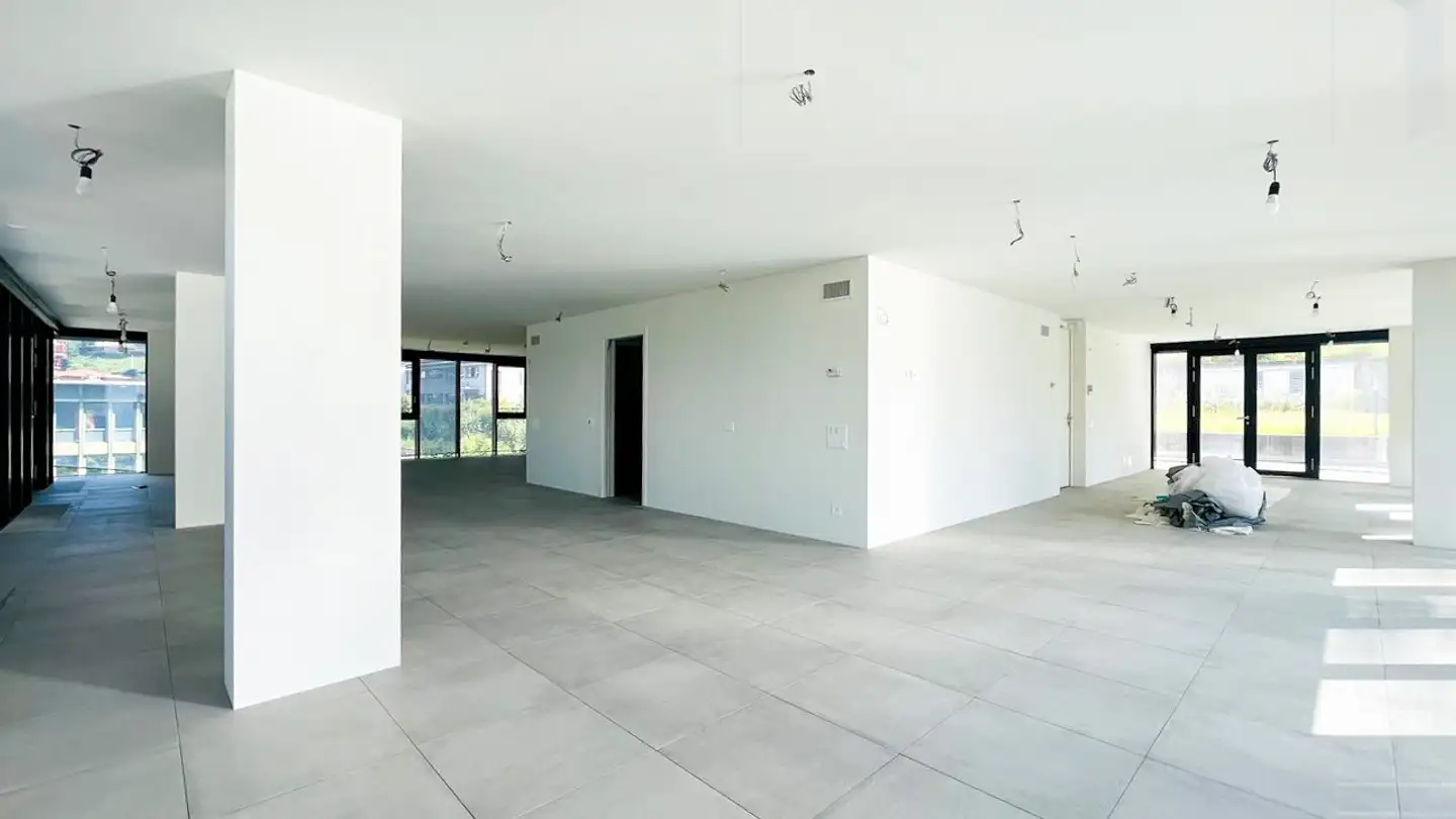 Spazio ufficio in vendita - Viale Serfontana, 6834 Morbio Inferiore - Photo 3