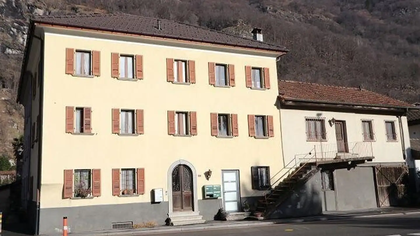 Immeuble résidentiel à vendre - 6715 Dongio