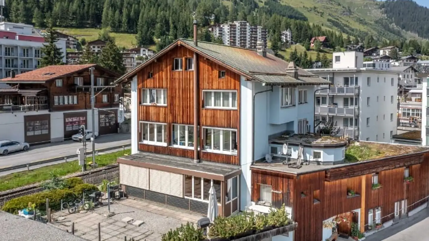Residential building for sale - Dischmastrasse 6, 7260 Davos Dorf