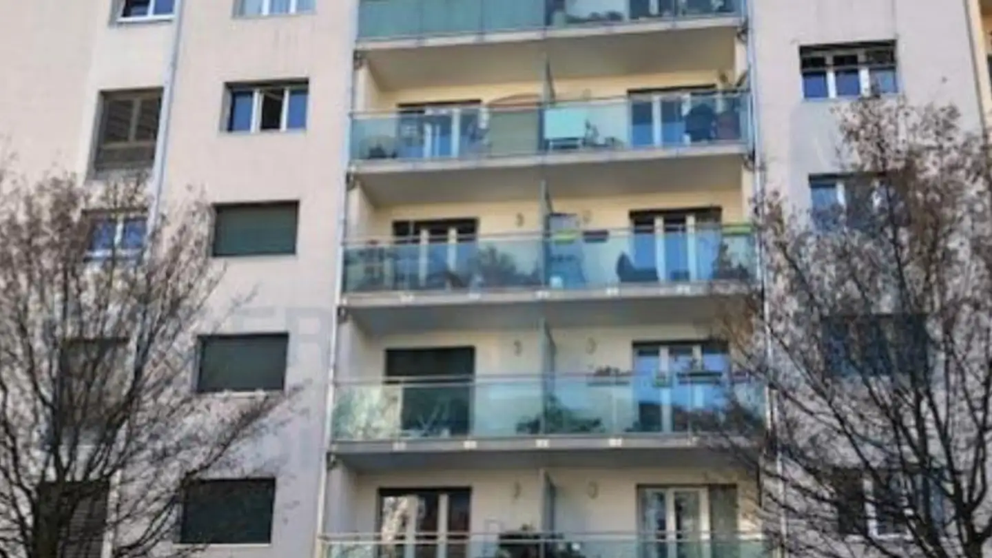 Überdachter Motorradparkplatz mieten - Rue du Grand-Pré 21, 1202 Genève