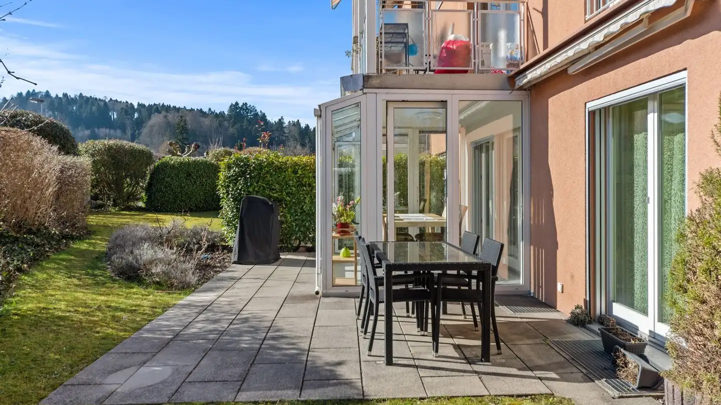 Appartement à vendre - Guschweg 2, 8618 Oetwil am See