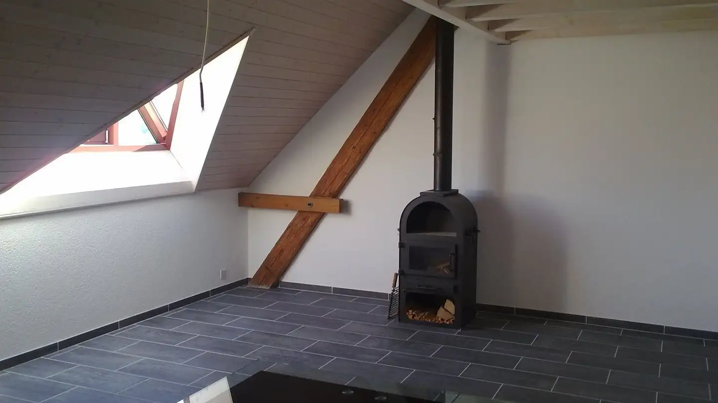 Dachgeschosswohnung mieten - Kirchgasse 7, 3267 Seedorf BE - Foto 3