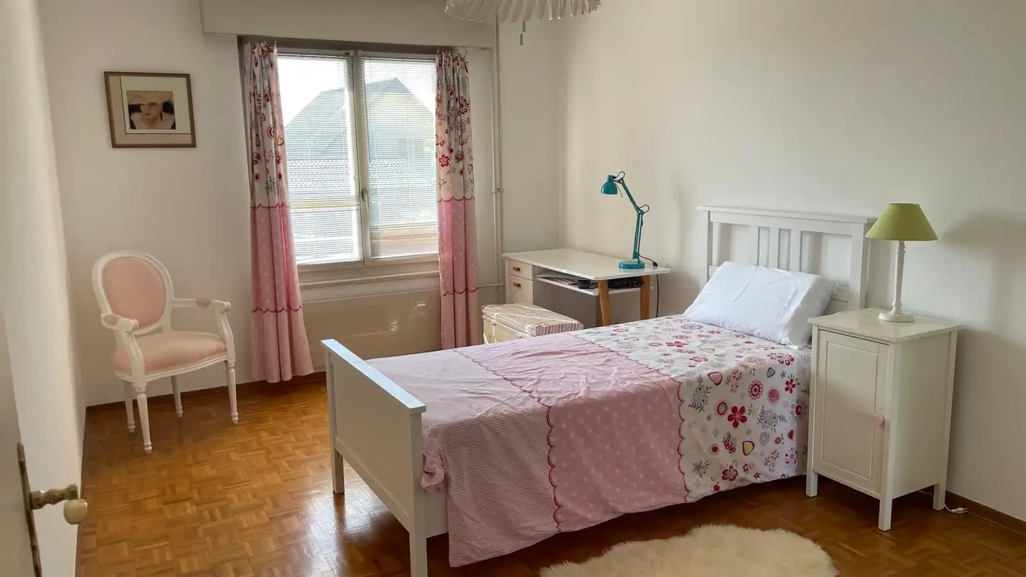 Chambre à louer - Grand-Rue, 1262 Eysins