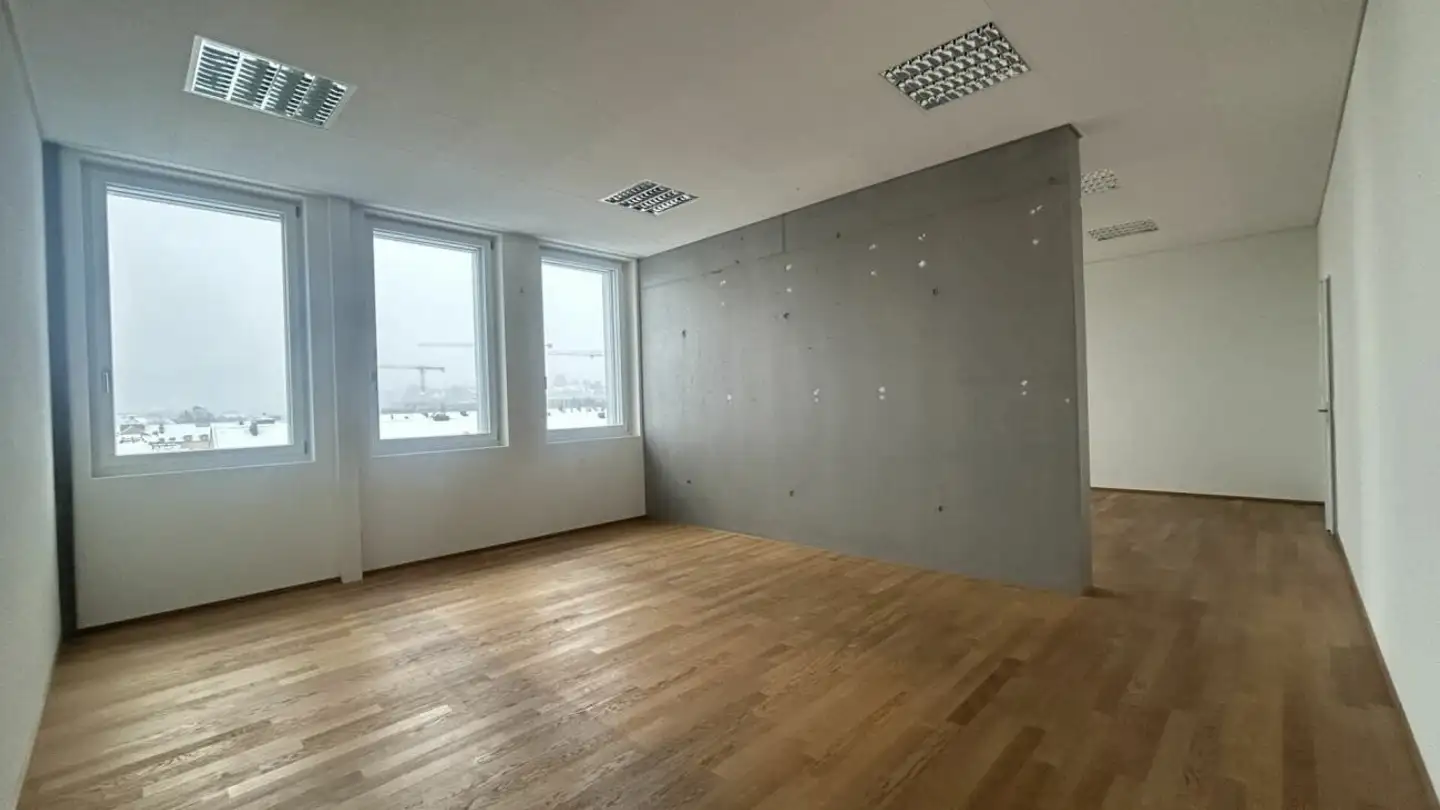 Commercial for rent - Kirchbergstrasse 97, 3400 Burgdorf