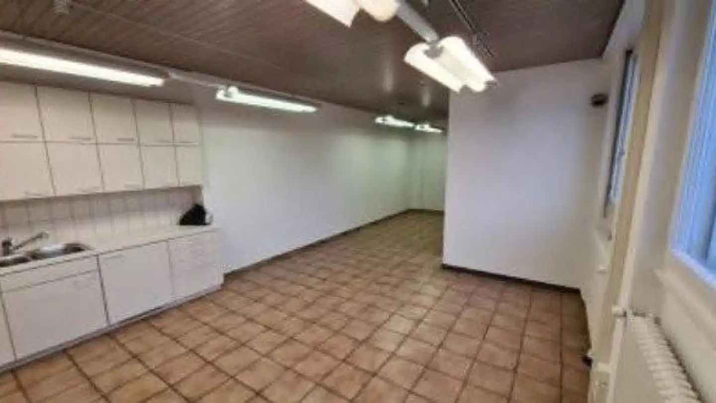 Office space for rent - Wehntalerstrasse 123, 8105 Regensdorf - Photo 3
