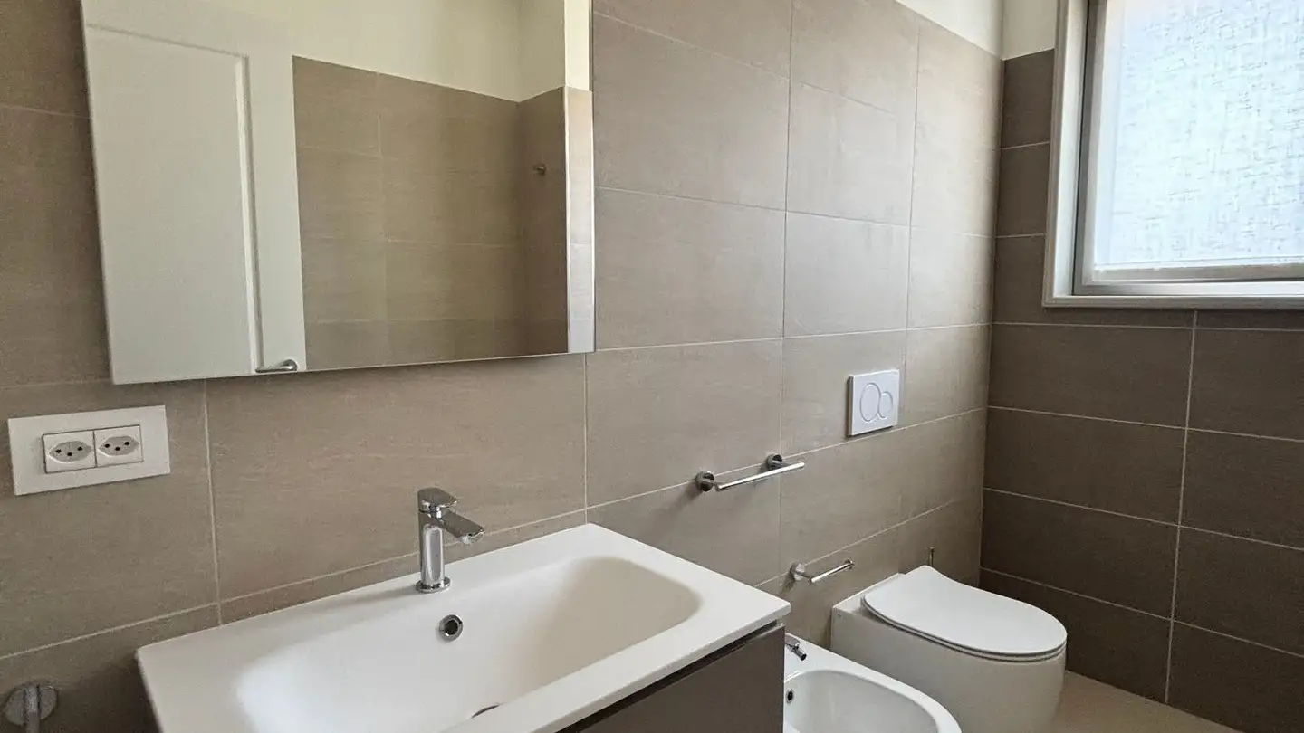 Appartement meublé à louer - Via Giocondo Albertolli, 6830 Chiasso - Photo 4